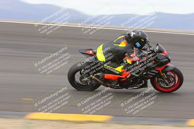 media/Jan-15-2023-SoCal Trackdays (Sun) [[c1237a034a]]/Bowl (1125am)/